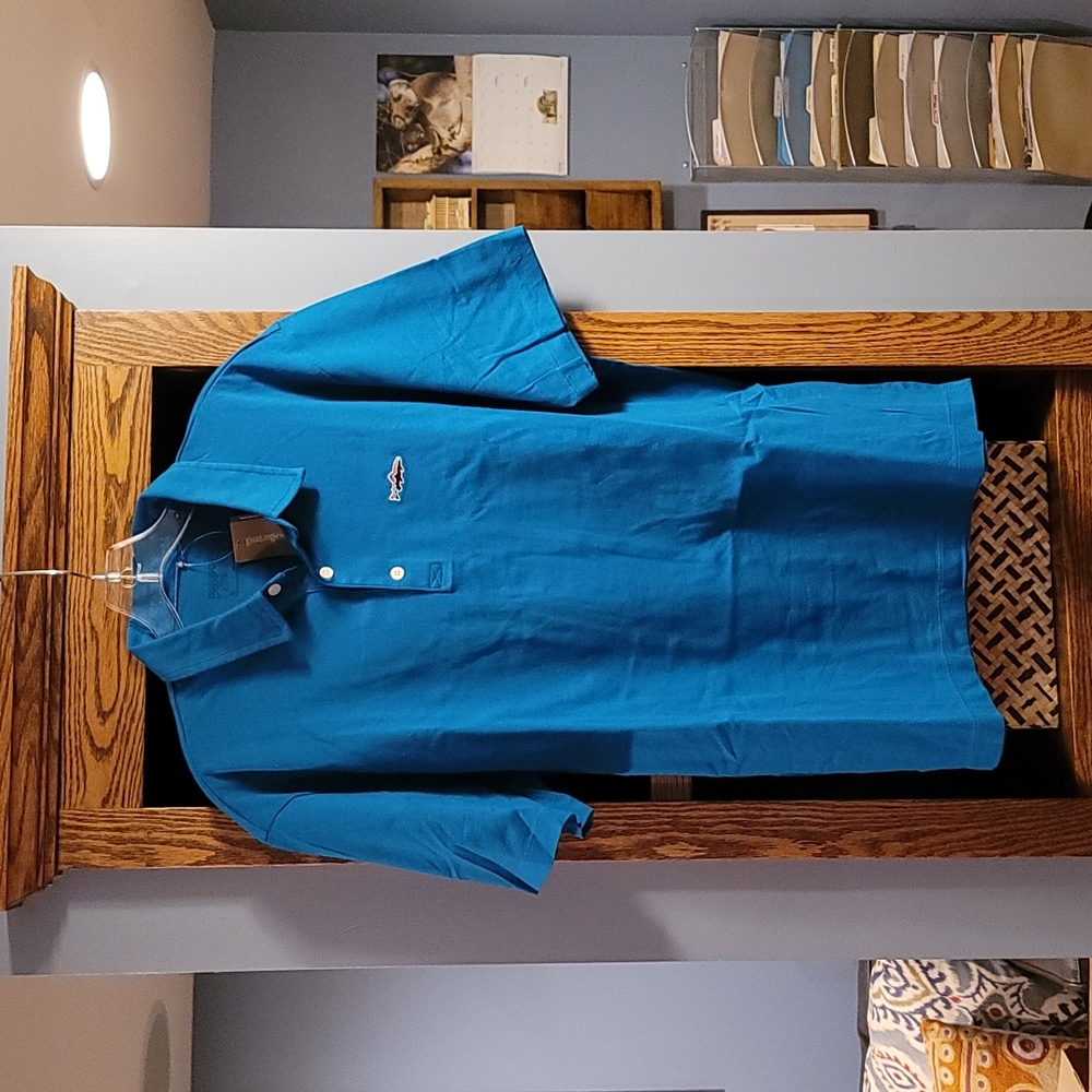 NWT Men's Patagonia Short Sleeve Collared T-Shirt
